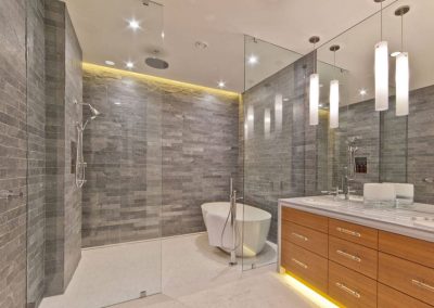 Frameless-Shower-Doors-9_Sebring-Services